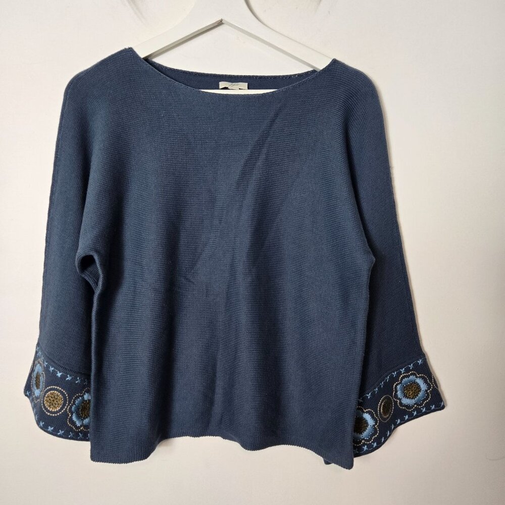 J. Jill Size S Blue Knit boat neck 3/4 Wide Sleeve Embroidered Cuff Sweater